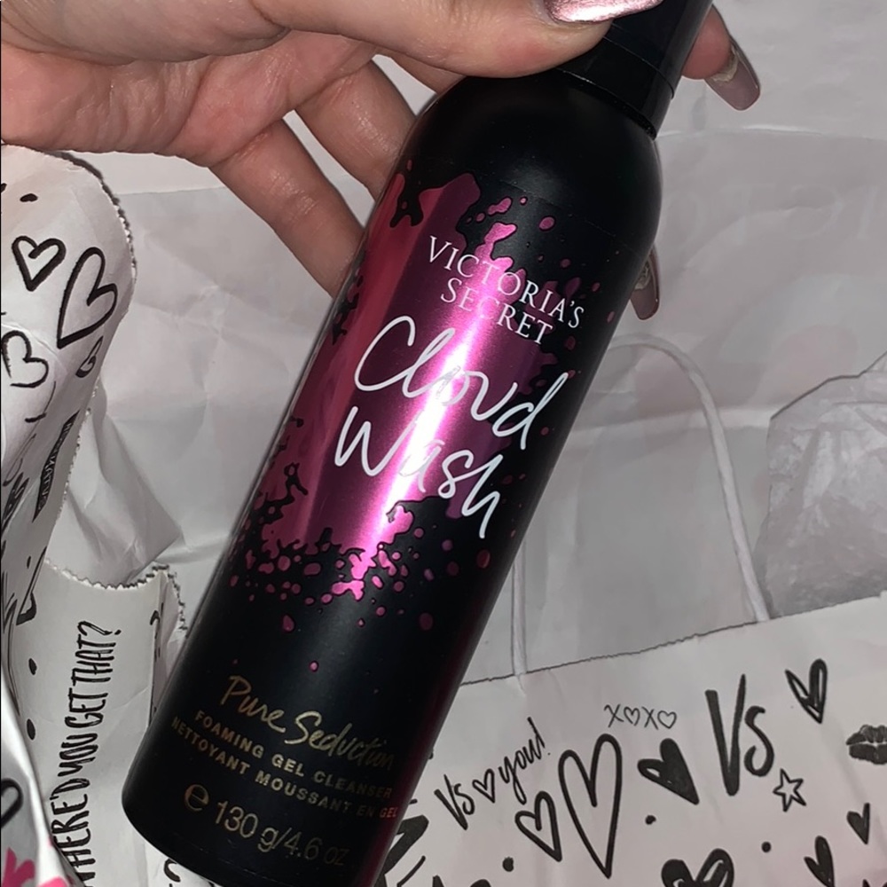 Victoria’s Secret cloud wash
